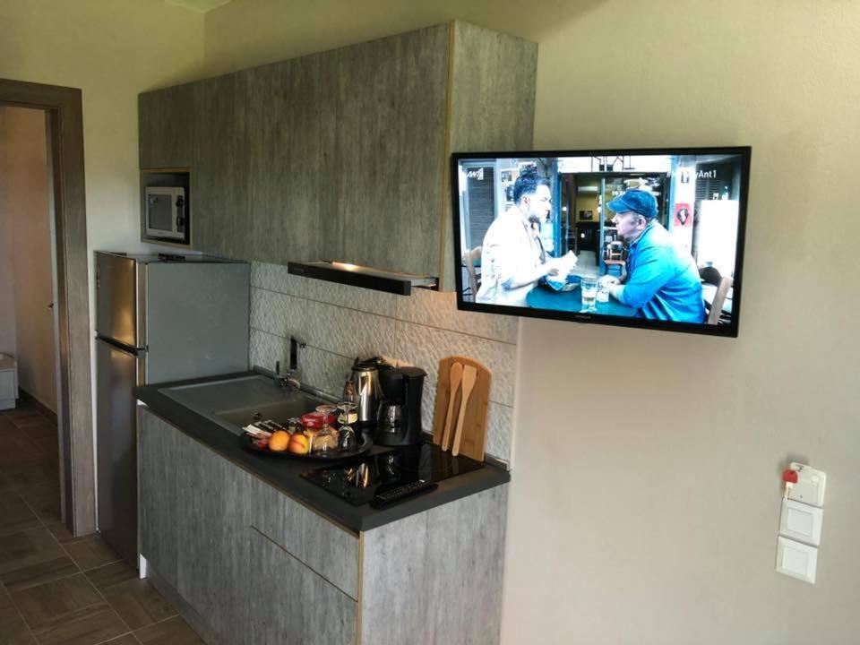 Thealos Rooms 보우르보우로우 외부 사진