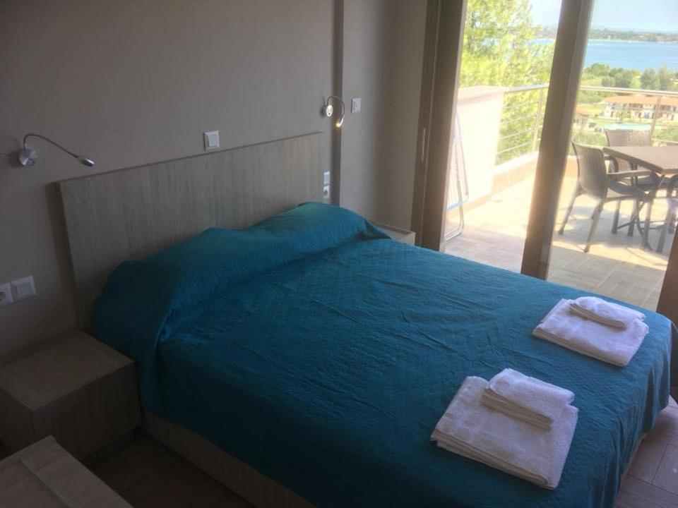 Thealos Rooms 보우르보우로우 외부 사진
