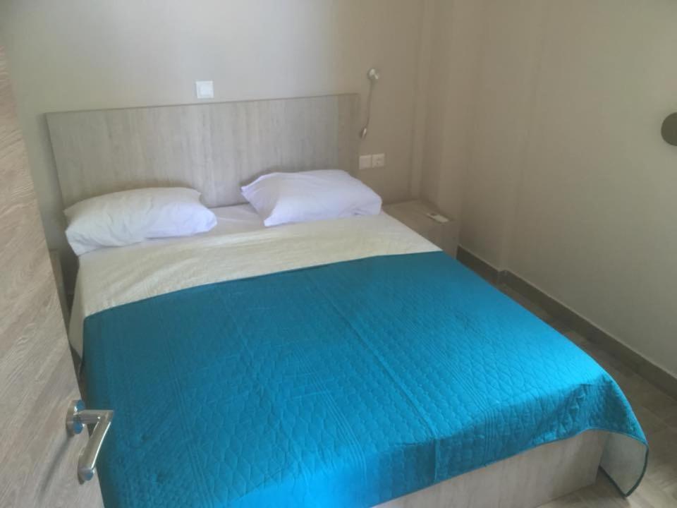 Thealos Rooms 보우르보우로우 외부 사진