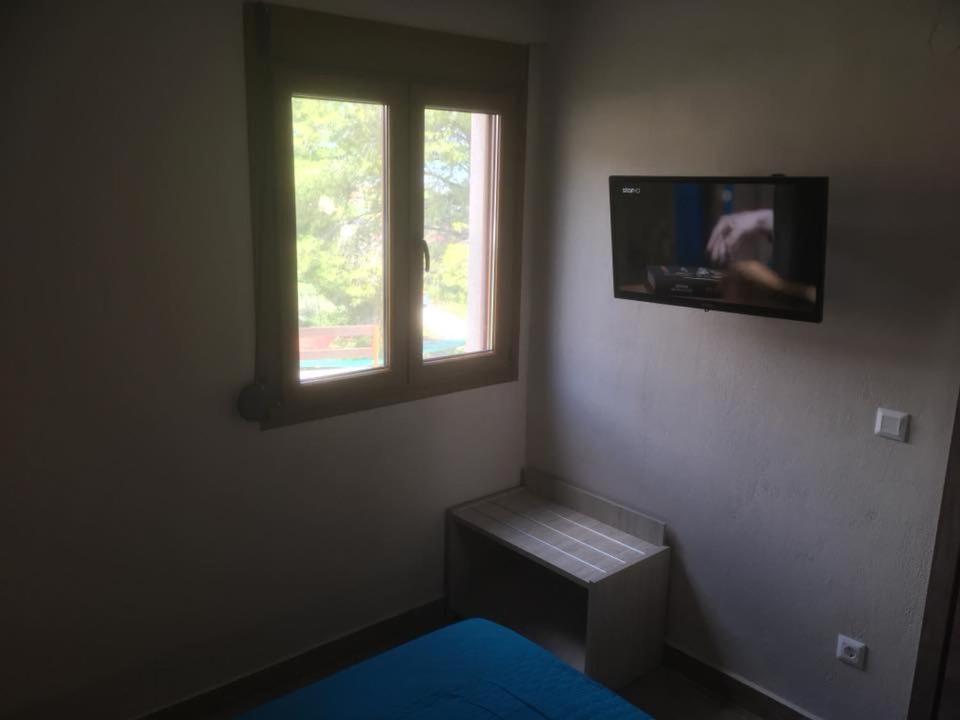 Thealos Rooms 보우르보우로우 외부 사진