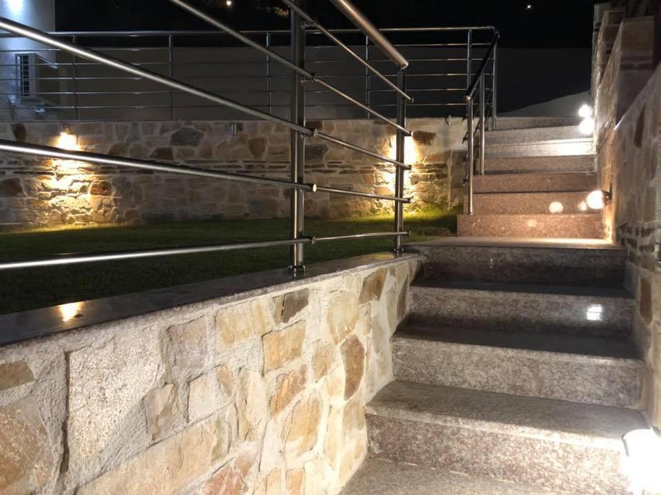 Thealos Rooms 보우르보우로우 외부 사진